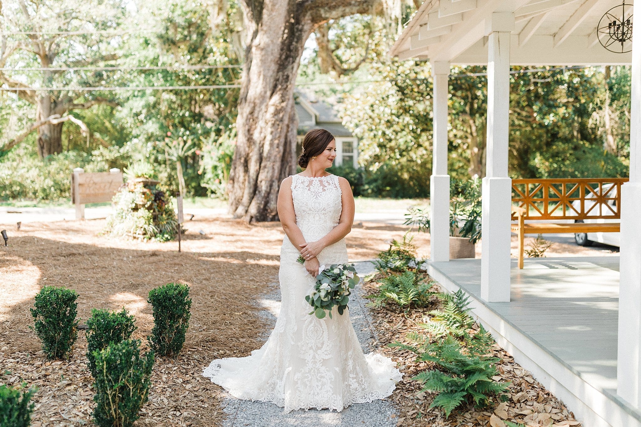 outdoor Bridal portrait at The Roost Ocean Springs